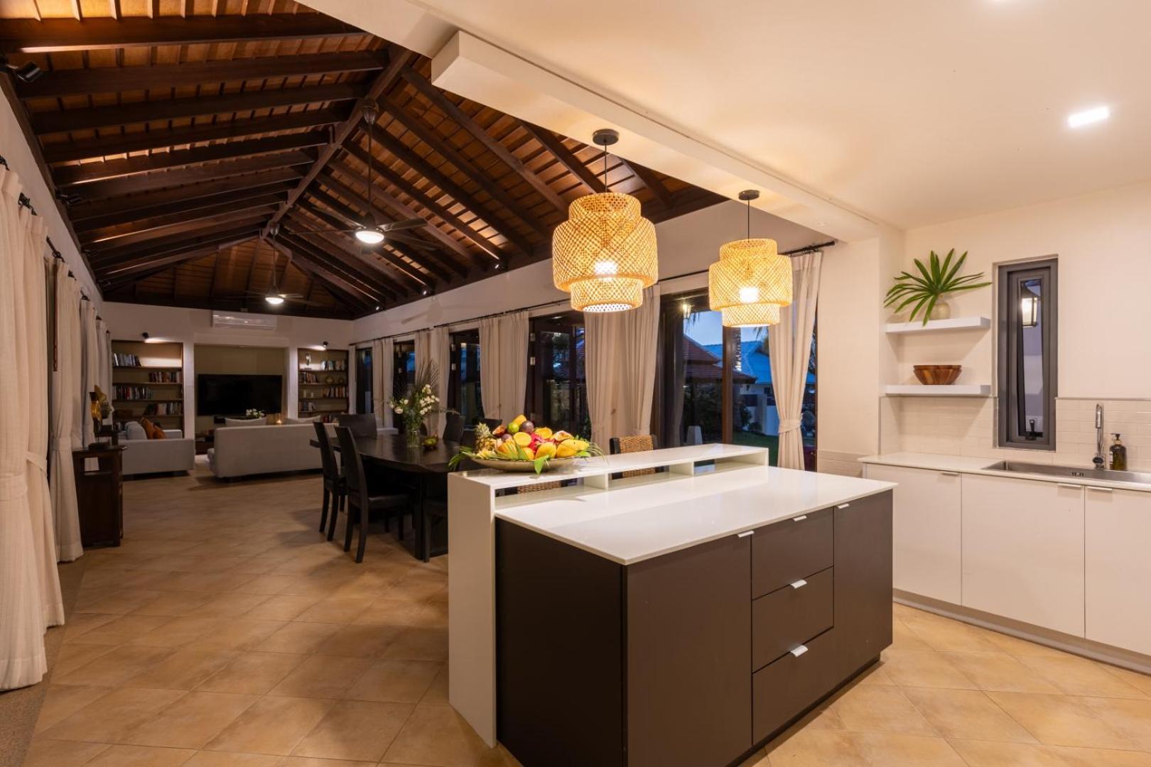 Bacaya Beachfront Villa Bang Rak Beach  Exterior foto