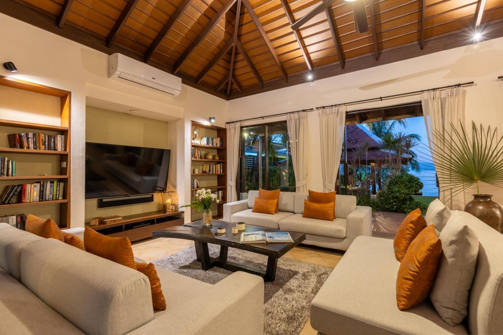 Bacaya Beachfront Villa Bang Rak Beach  Exterior foto