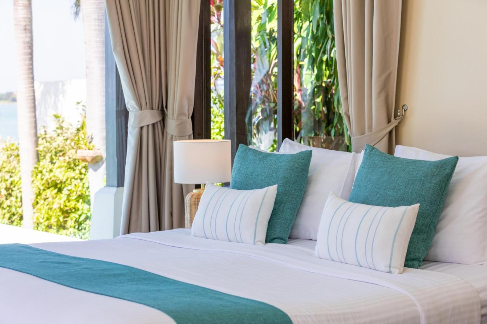 Bacaya Beachfront Villa Bang Rak Beach  Exterior foto